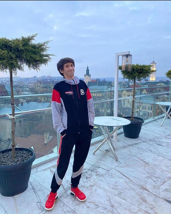 上海获评全球电竞赛事之城引领行业新潮流